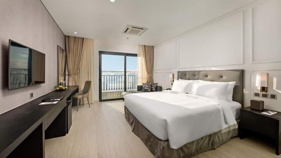 Golden Apartment With Sea View Da Nang Luaran gambar