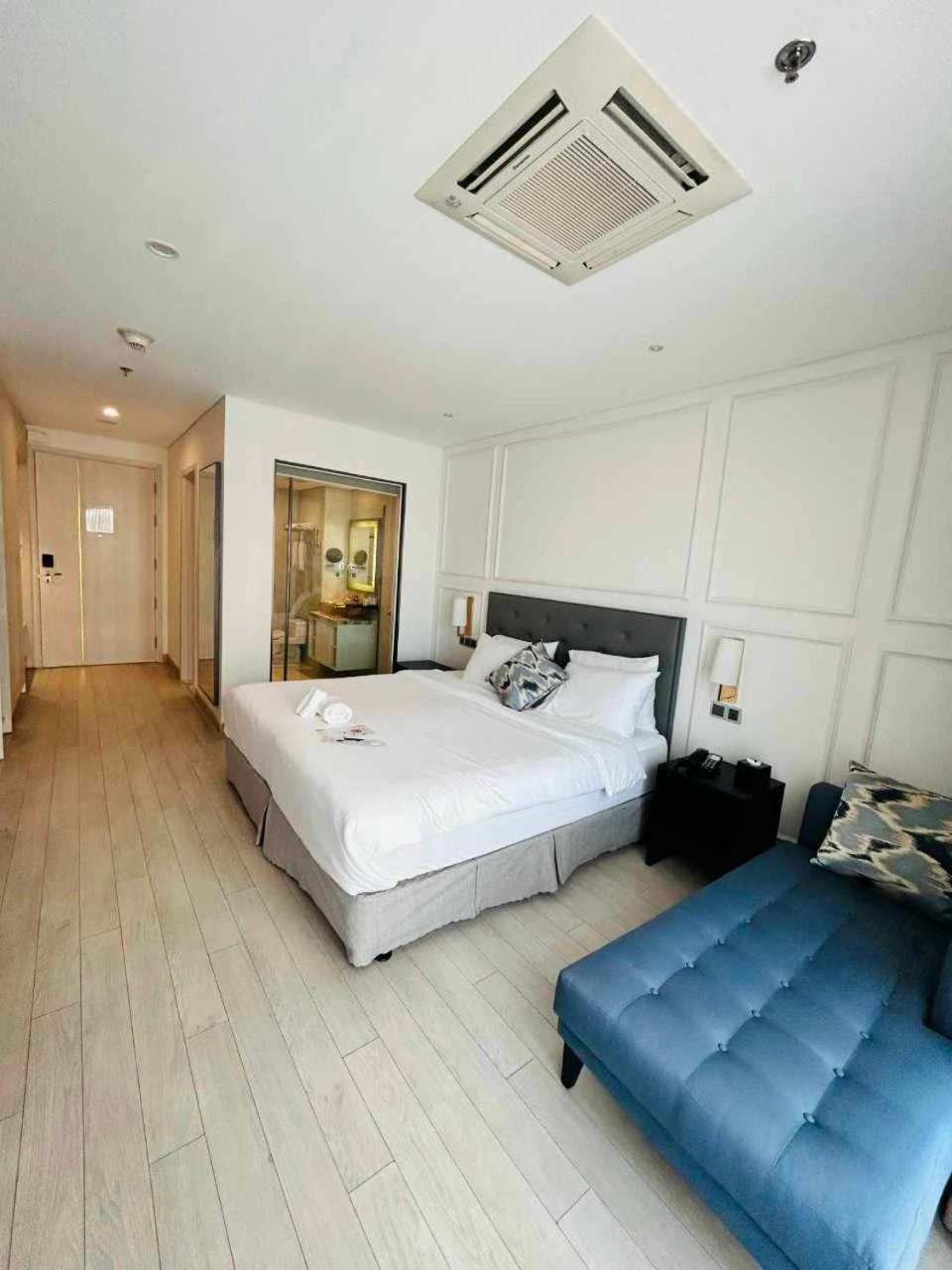 Golden Apartment With Sea View Da Nang Luaran gambar