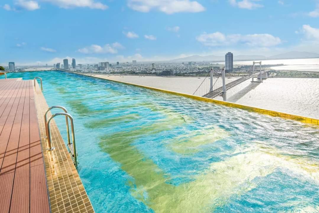 Golden Apartment With Sea View Da Nang Luaran gambar