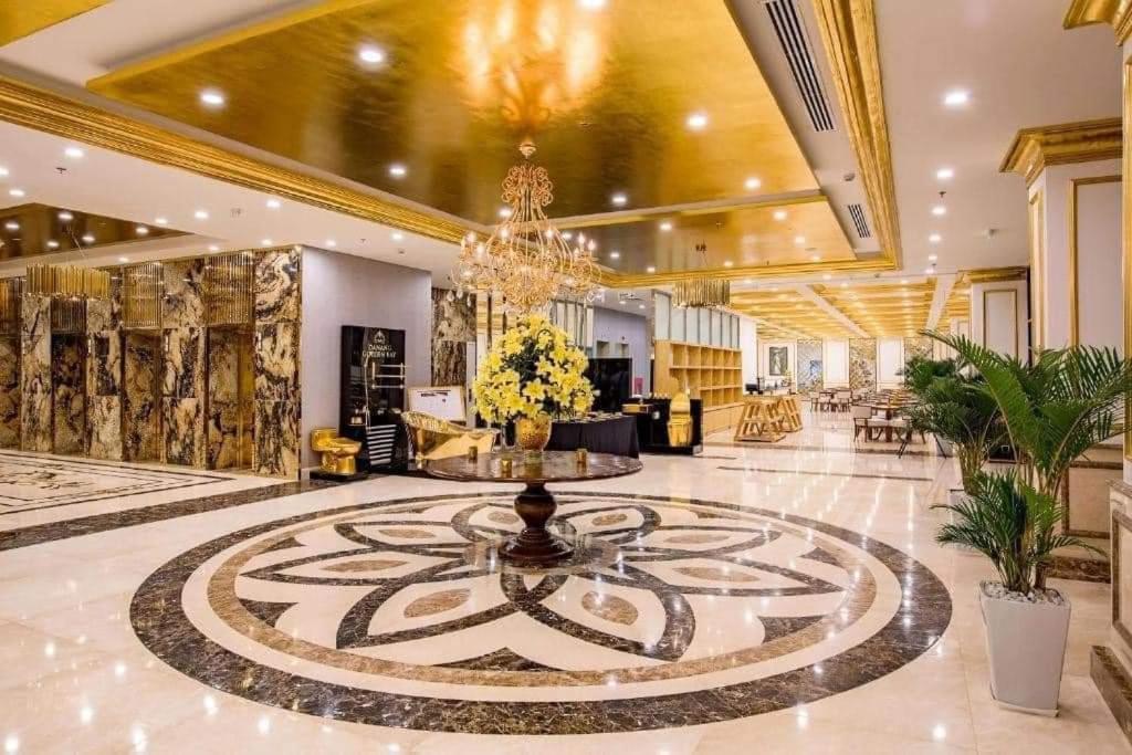 Golden Apartment With Sea View Da Nang Luaran gambar