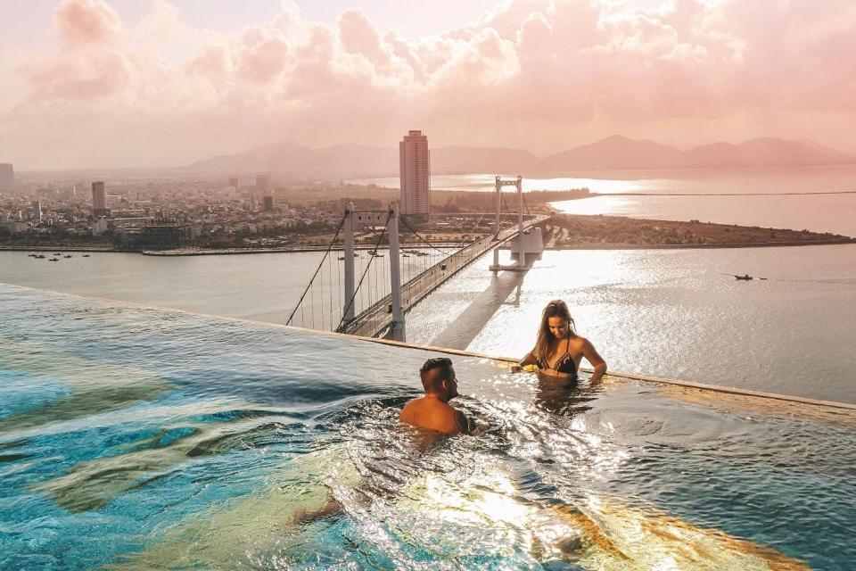 Golden Apartment With Sea View Da Nang Luaran gambar