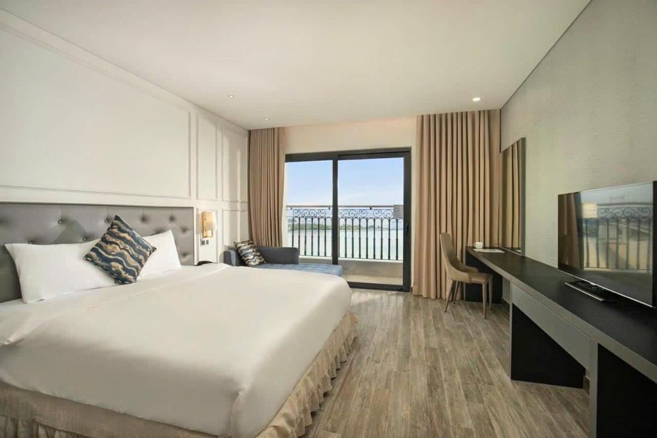 Golden Apartment With Sea View Da Nang Luaran gambar