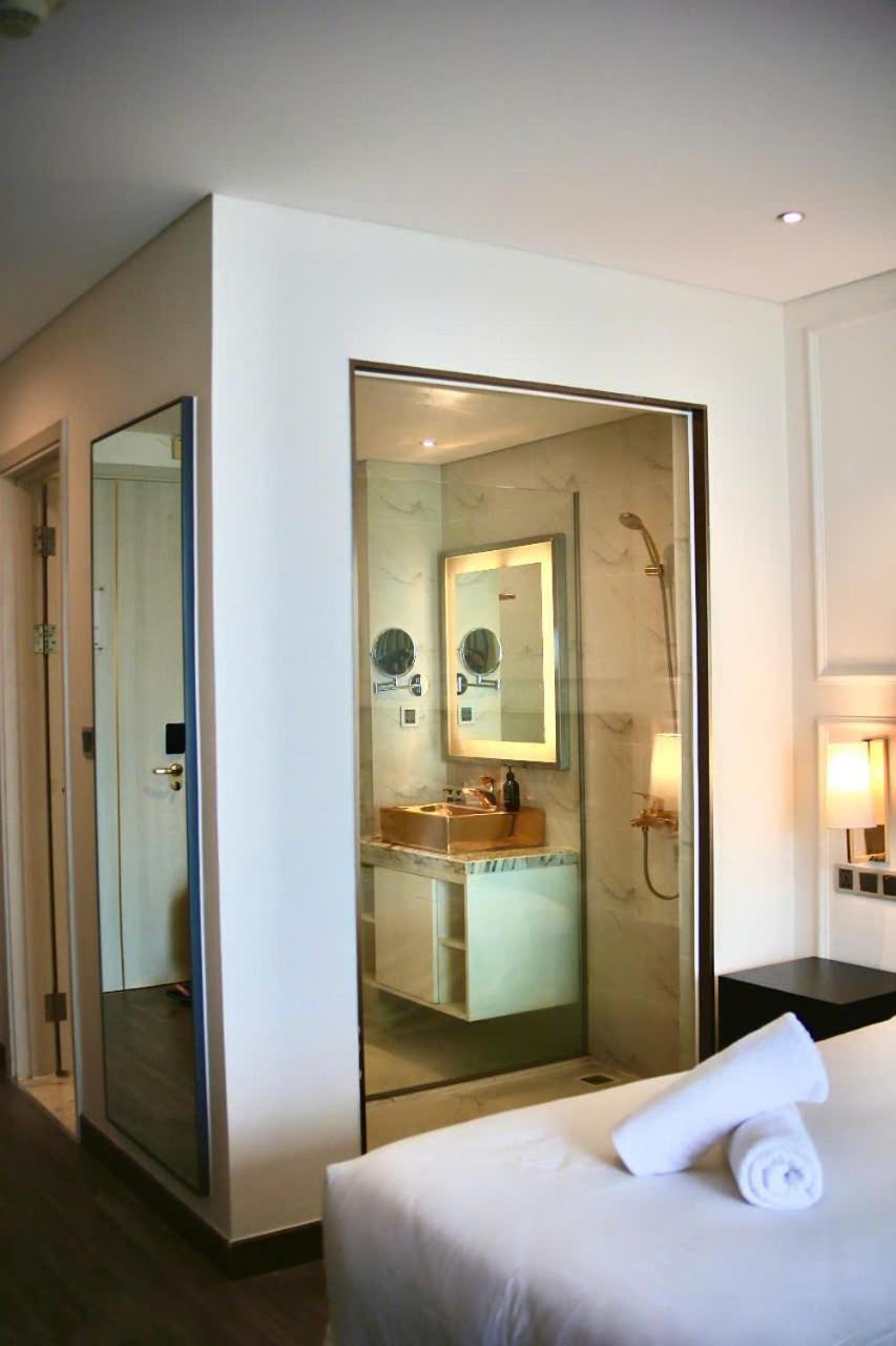Golden Apartment With Sea View Da Nang Luaran gambar